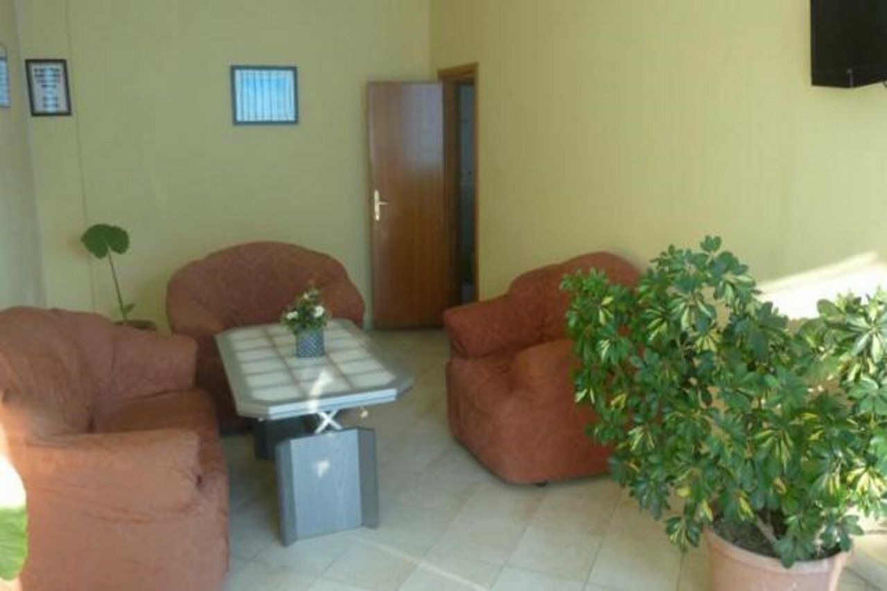 Hotel 4 Stinet Vlorë Buitenkant foto