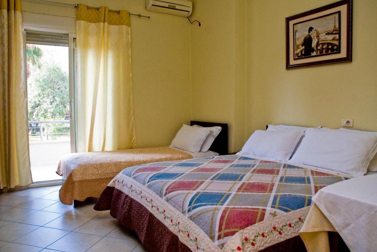 Hotel 4 Stinet Vlorë Buitenkant foto